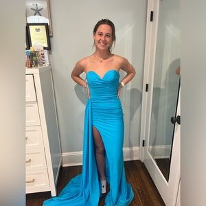 Portia and Scarlett PS24052X
Aqua
Size 4